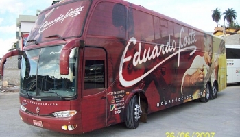 Onibus de Famosos